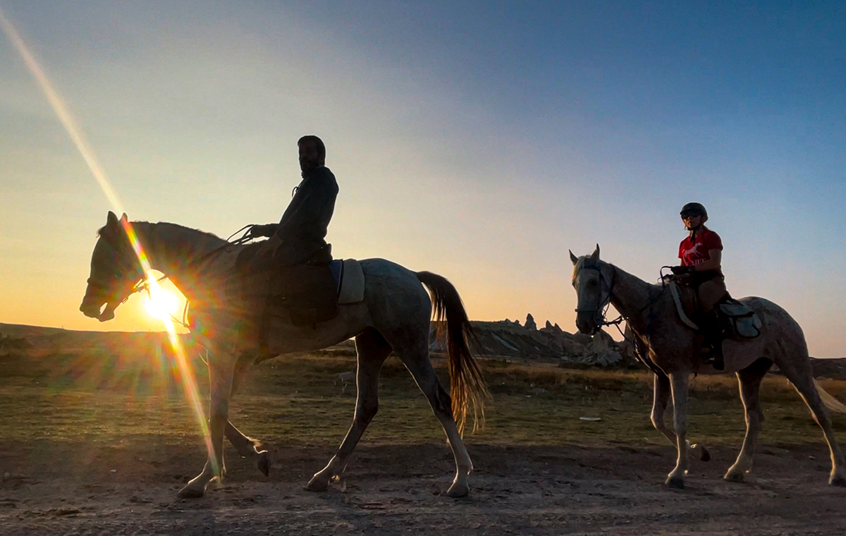 Gün Batımı At Turu