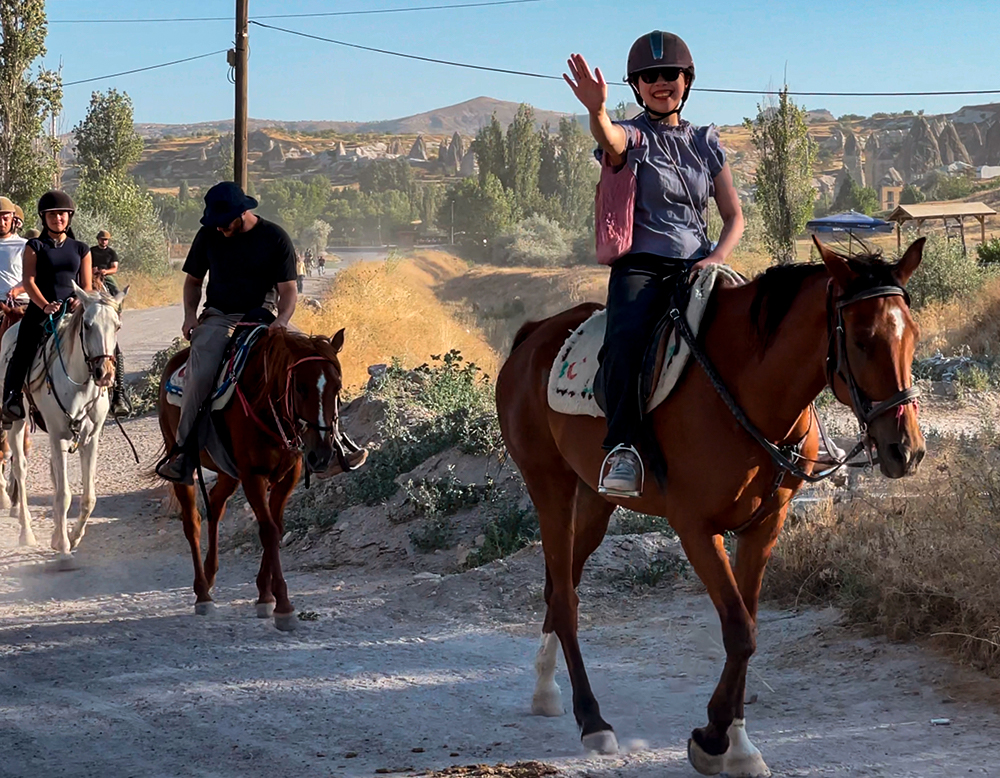 Photo Shooting Sunrise with Balloons